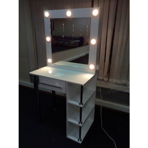 Зеркало визажиста "Alone"